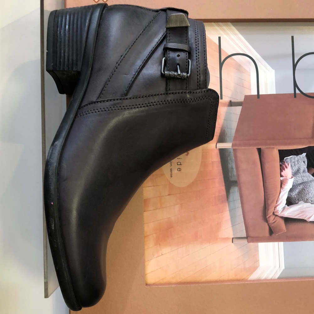 Bussola bootie charcoal leather Sale $60 eur 42
